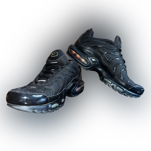 Nike Other - Nike airmax plus triple black mens 7 sneaker OBO
